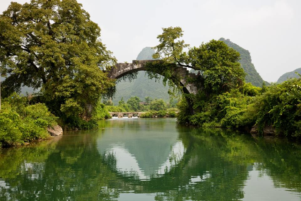 Guilin Yangshuo bridge China 