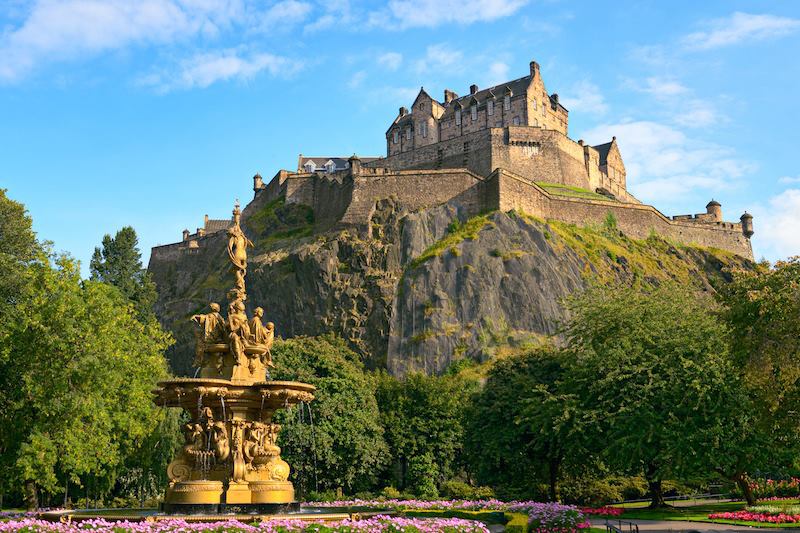 Il castello di Edimburgo fa da magica ambientazione all’ultima avventura di Harry Potter