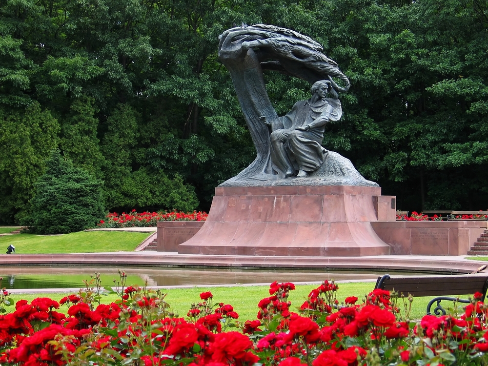 FrÃ©dÃ©ric Chopin Monument in Warsaw Poland